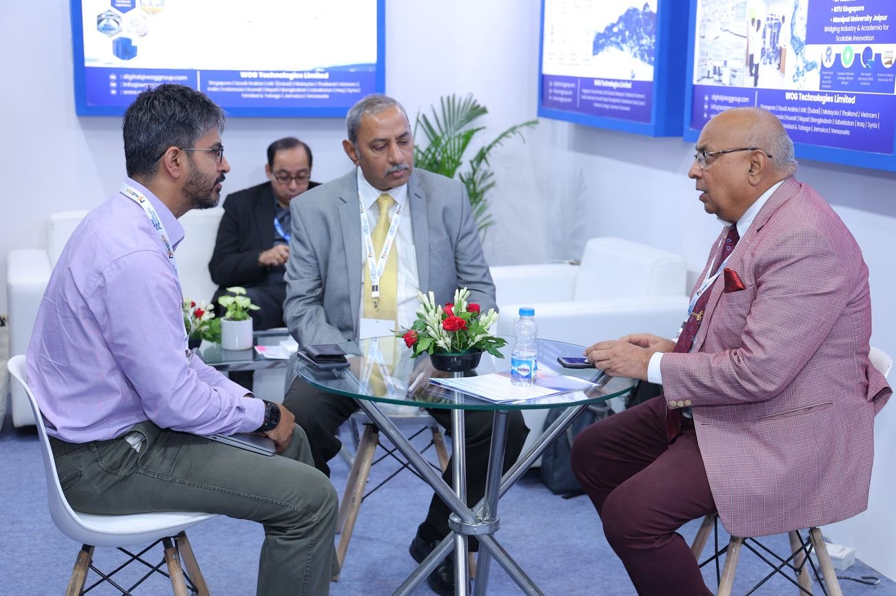 242 meetings were held, an average of 81 a day.