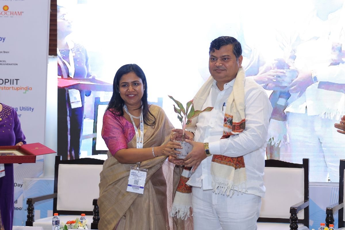 Government, ministry and public-body participation across the three days.